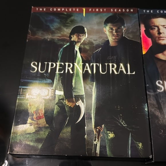 Supernatural WB Complete Season 1 & 4 - Picture 2 of 9